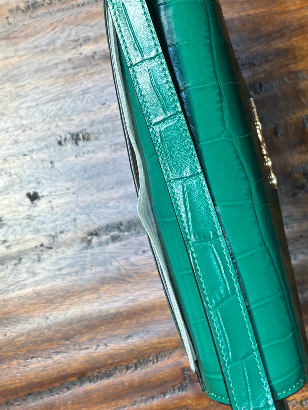 Coach Green Croc-Embossed Leather Shoulder Bag with Gold-Tone Hardware - Picture 5 of 12